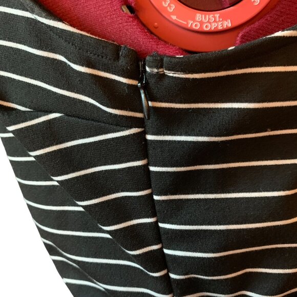 JACK by BB Dakota Short faux-wrap sleeveless racer back dress b&w stripes Large - Picture 5 of 15